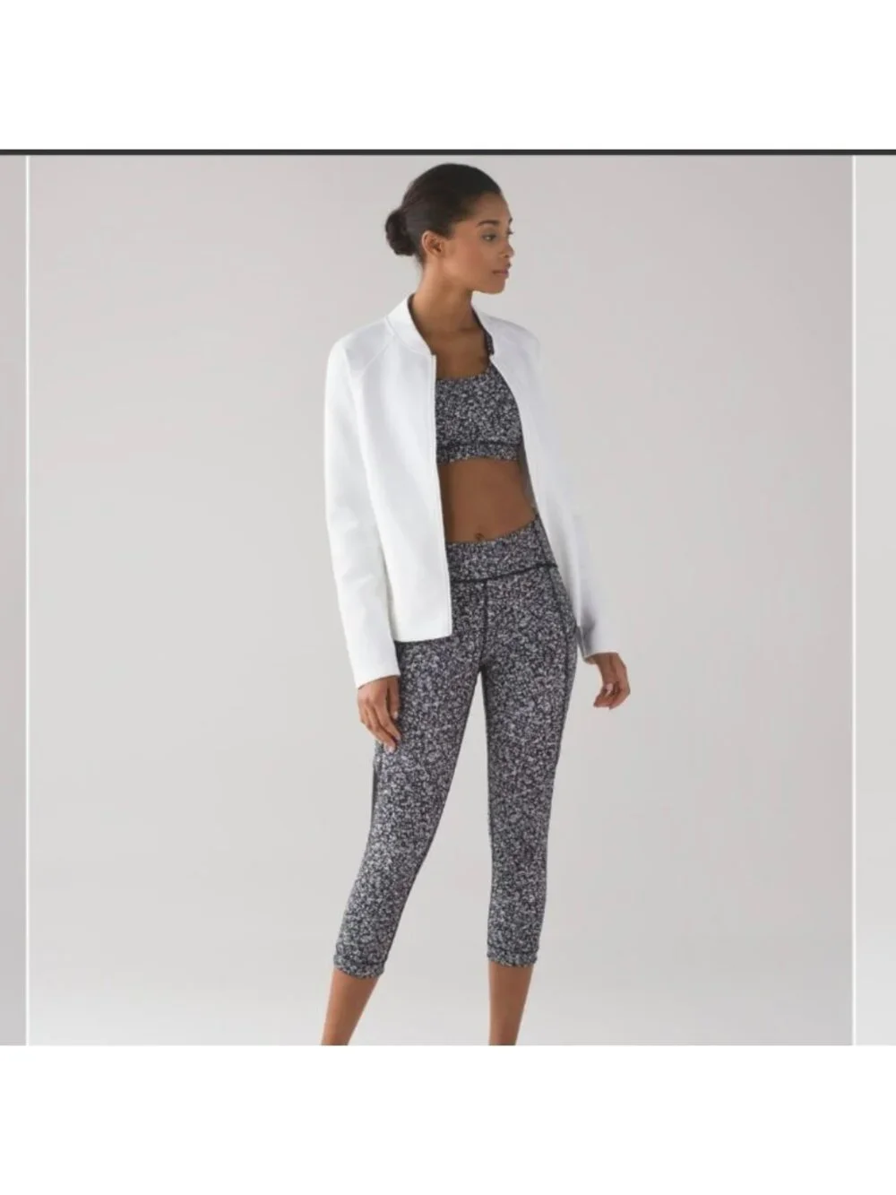 Lululemon Sole Training Crop Daisy Dust Alpine White Black / Black